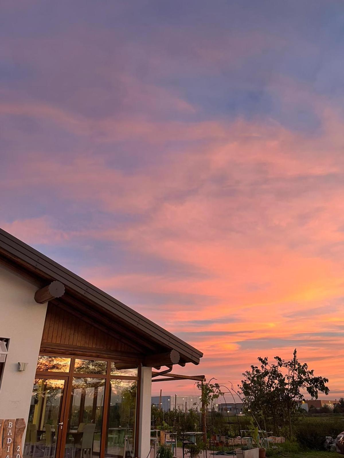 Eatvolve - Rifugio Del Benessere Hotell Carzago Riviera Exteriör bild